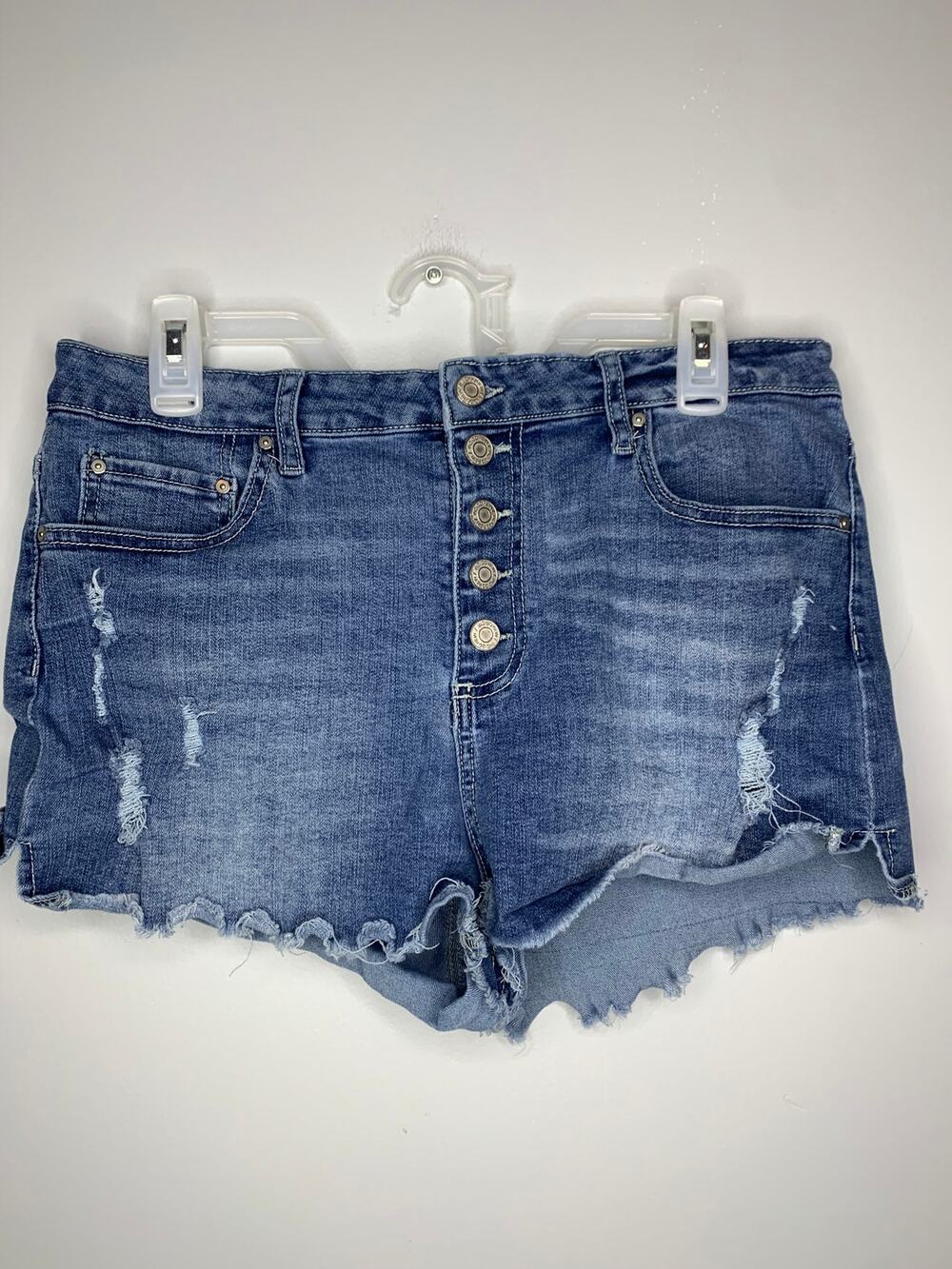 Indigo Rein Button-down Distressed Jean Shorts Medium Wash Stretch